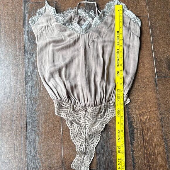 intimately free people satin lace bodysuit tank top women’s size small gray roma - Picture 8 of 8